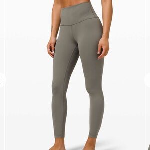 Lululemon Wunder Under High-Rise Tight 25" *Luxtreme size 6